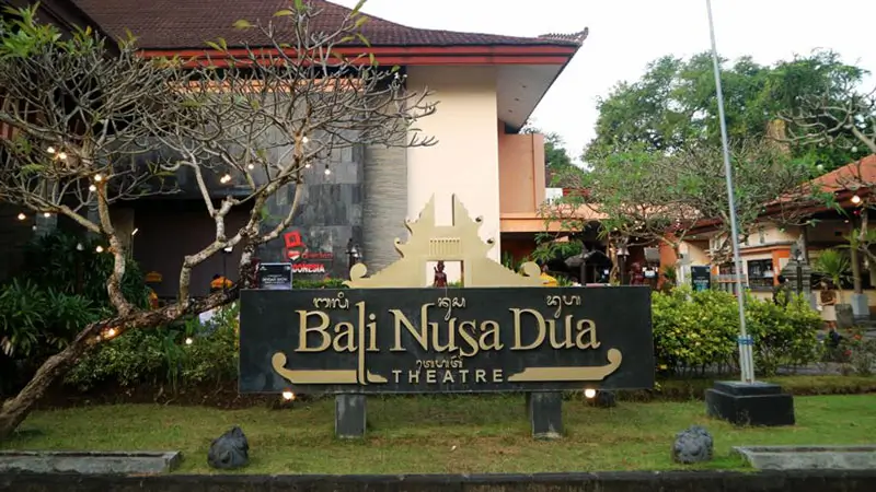 Entrance to Nusa Dua Theatre, surrounded by greenery and traditional Balinese architecture. © DevdanBali