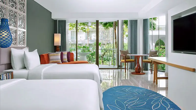 Le Meridien Bali Jimbaran hotel room with balcony and garden view