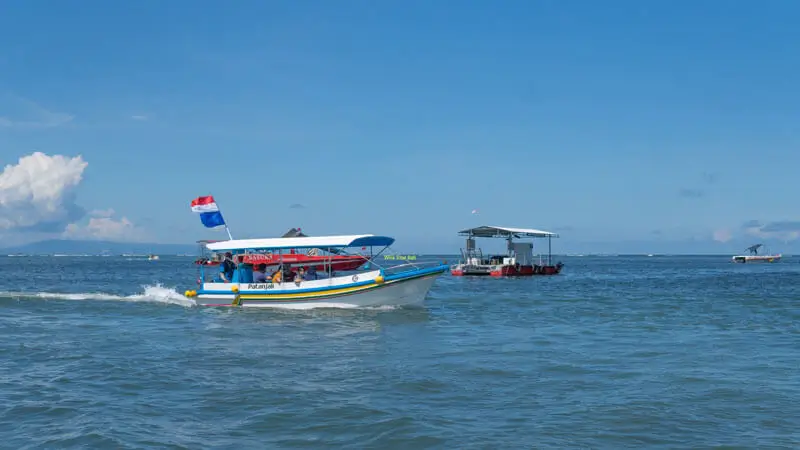 Educational tour of Turtle Island in Tanjung Benoa with Glass Bottom boat