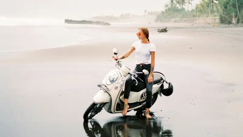 Rent a motorbike in Tanjung Benoa for a budget holiday